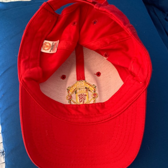 Manchester United Hat - Picture 4 of 5